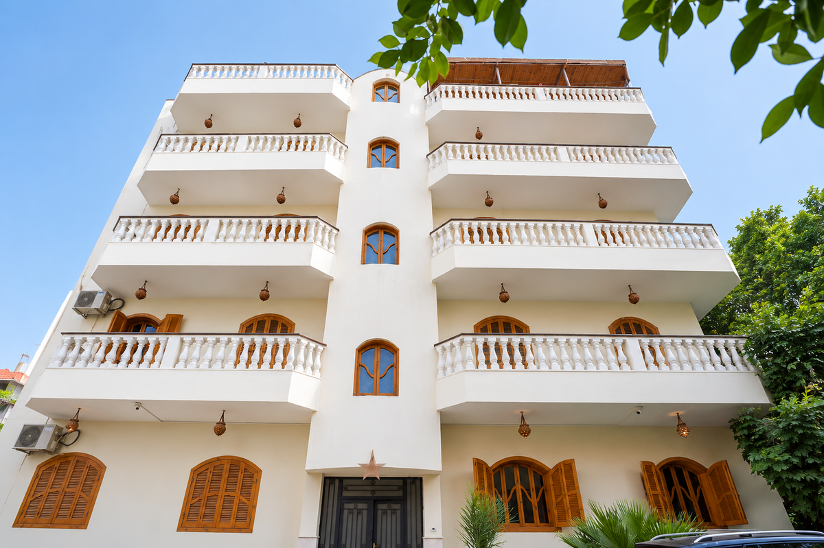 Luxury apartment overlooking Luxor and the Nile