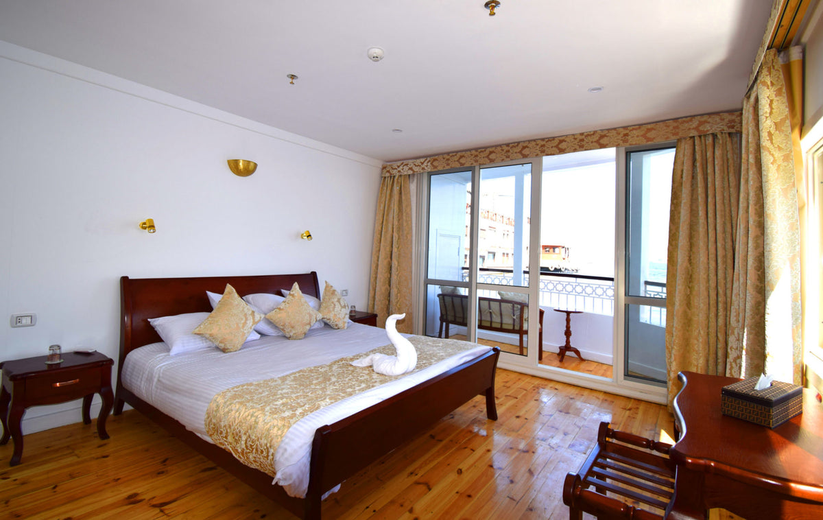 The Grand Luxury Suite