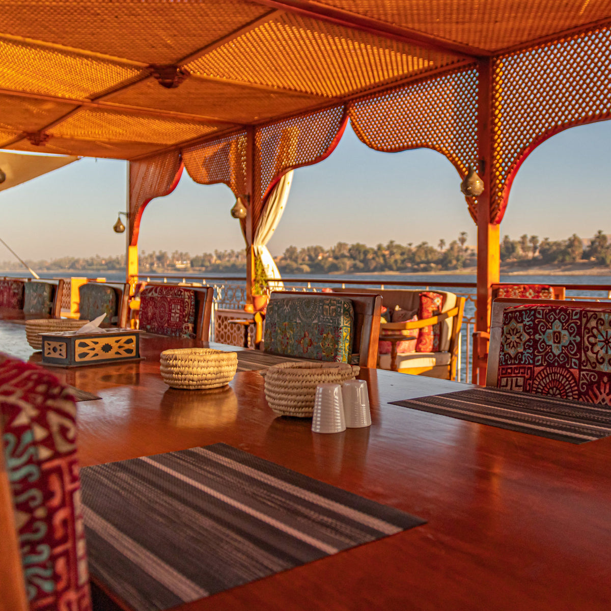 Dining on the Nile