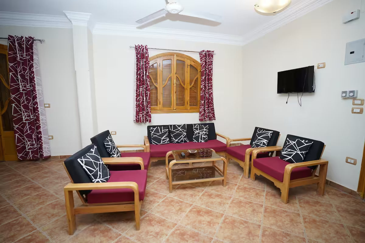 Spacious Morning Star Apartment living room and kitchen
